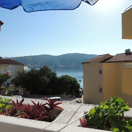 Holiday Tanja * Rogoznica (Sibenik-Knin)